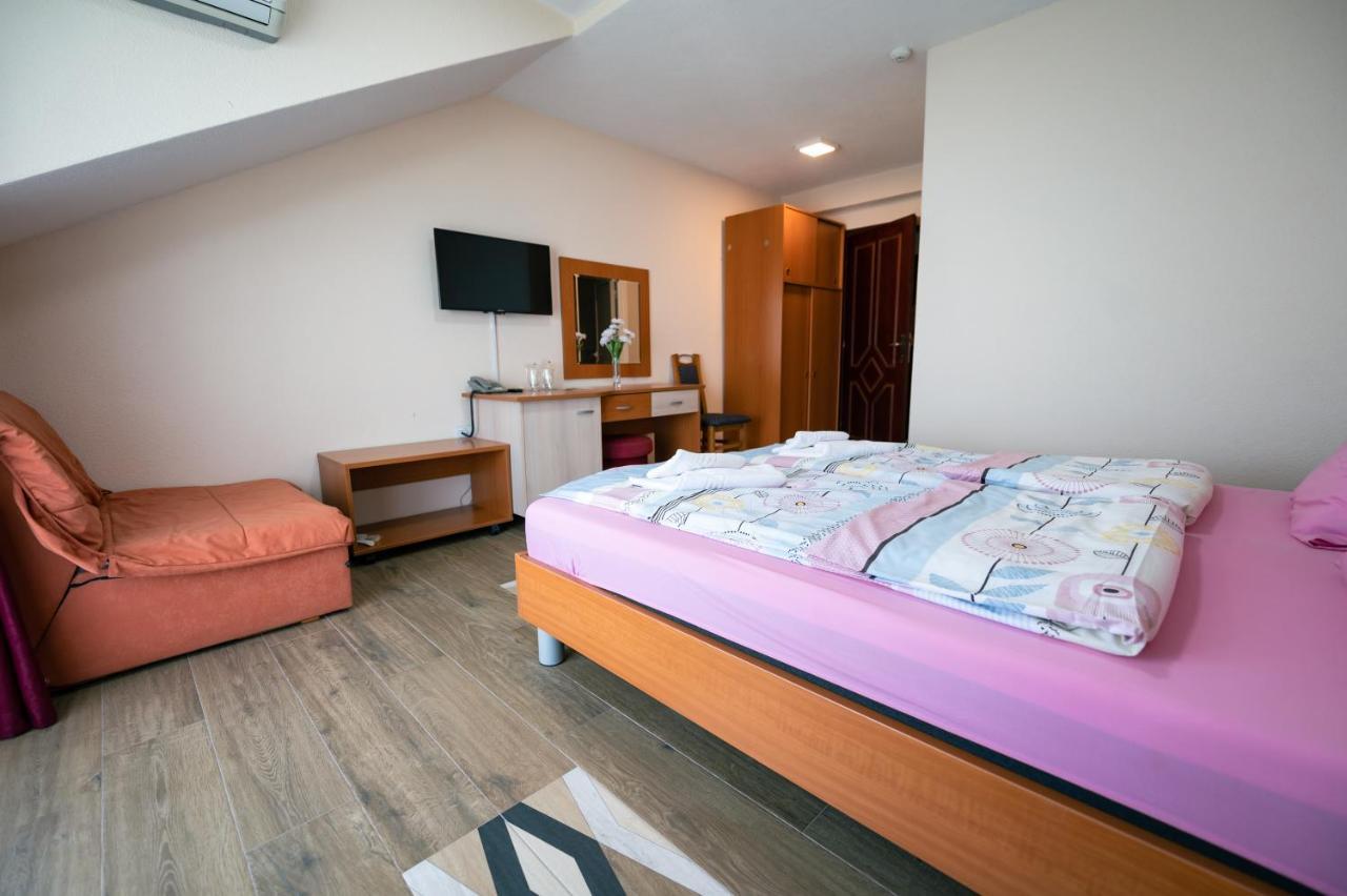 Hotel Holiday-M Ohrid Eksteriør bilde