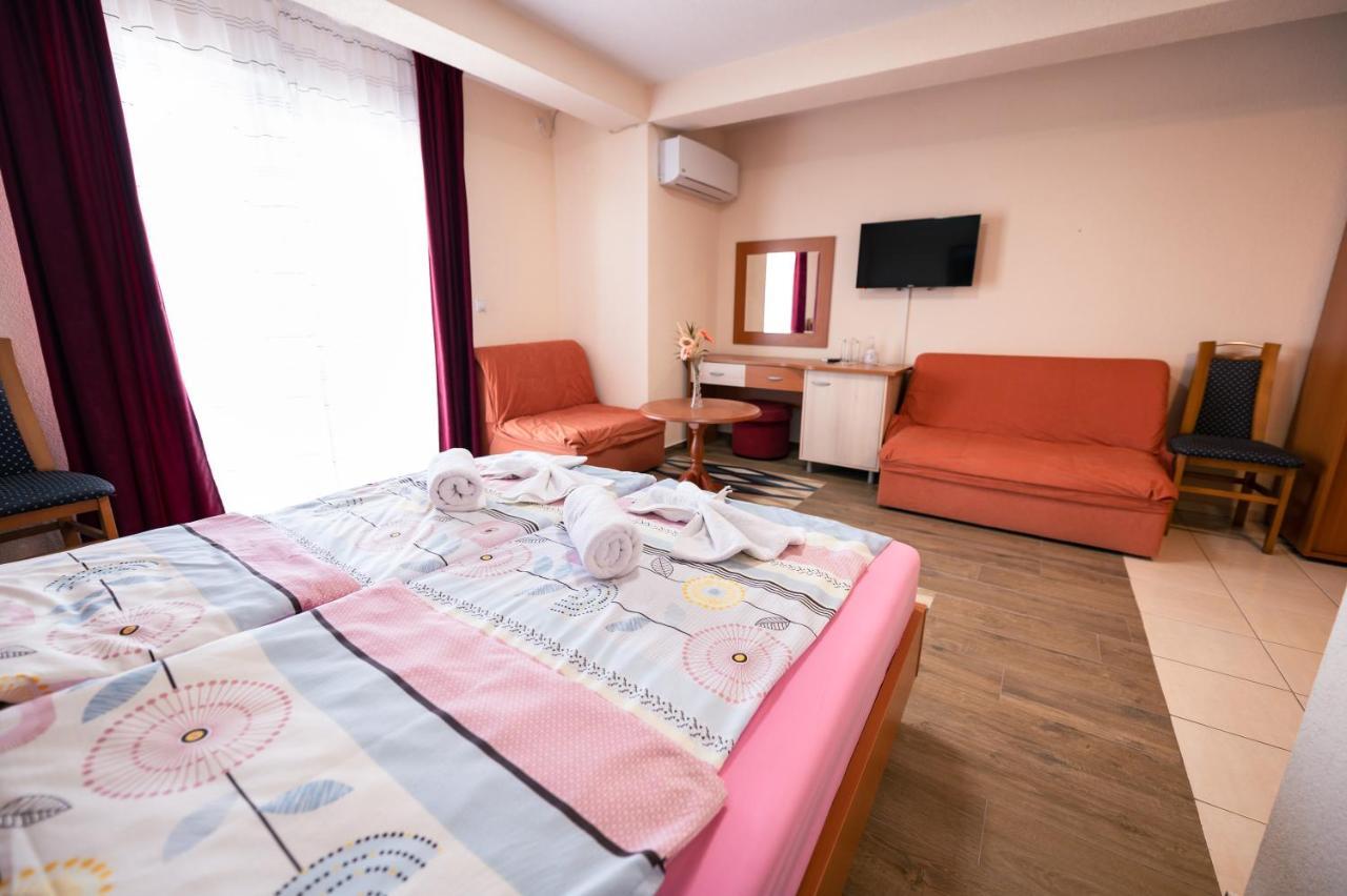 Hotel Holiday-M Ohrid Eksteriør bilde