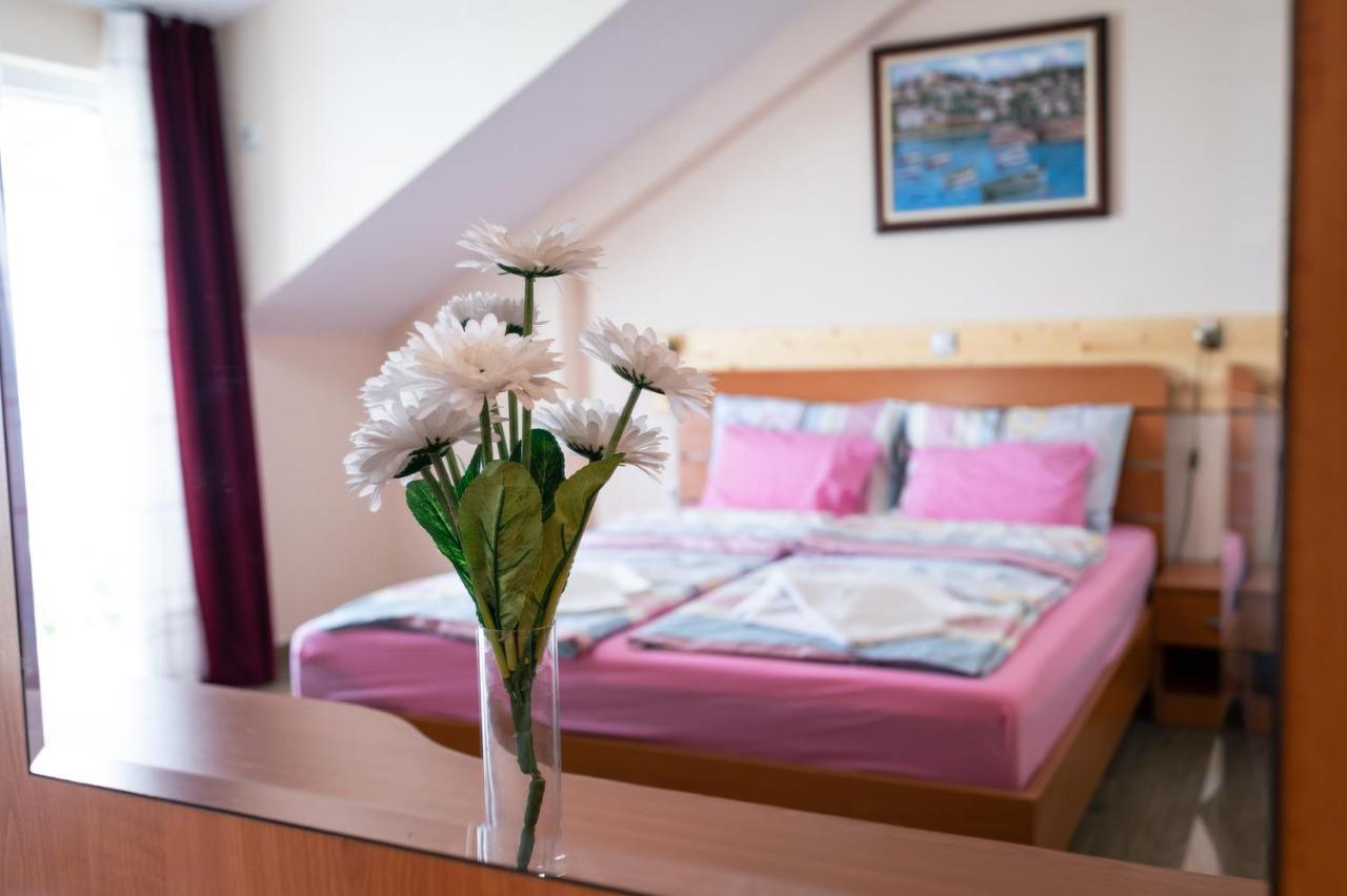 Hotel Holiday-M Ohrid Eksteriør bilde