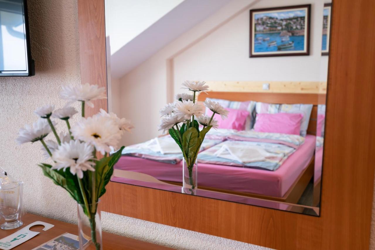 Hotel Holiday-M Ohrid Eksteriør bilde
