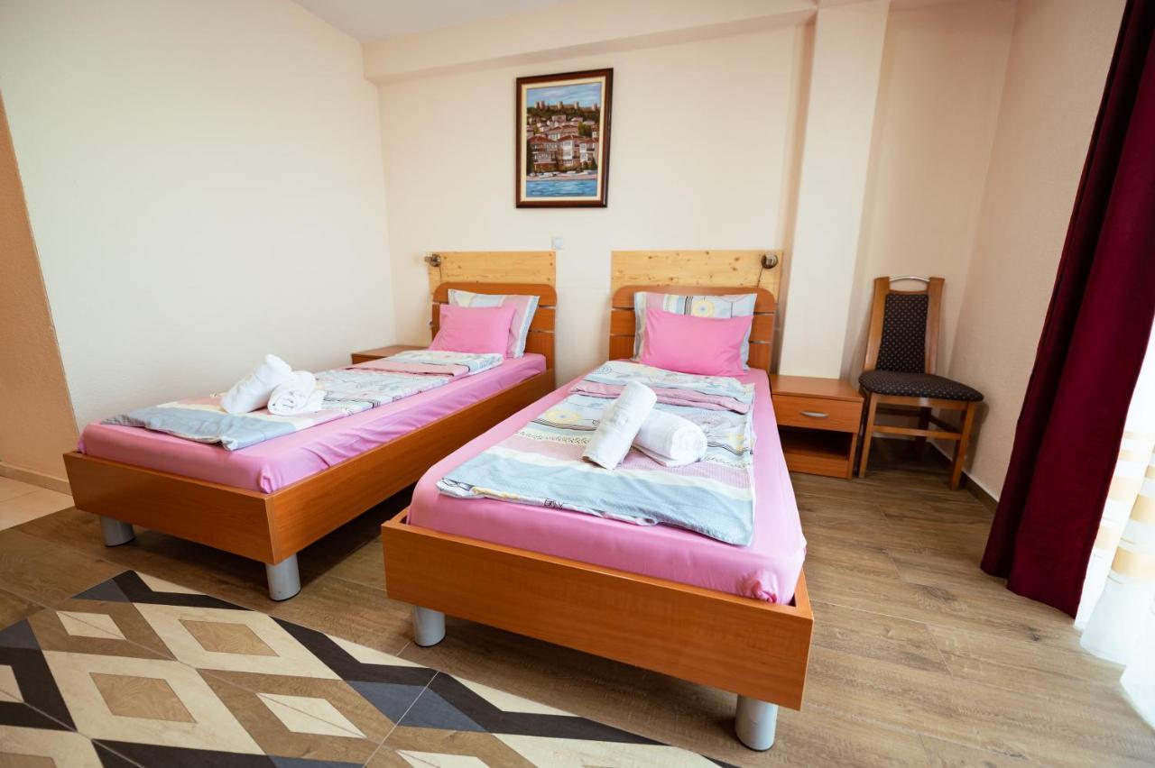 Hotel Holiday-M Ohrid Eksteriør bilde